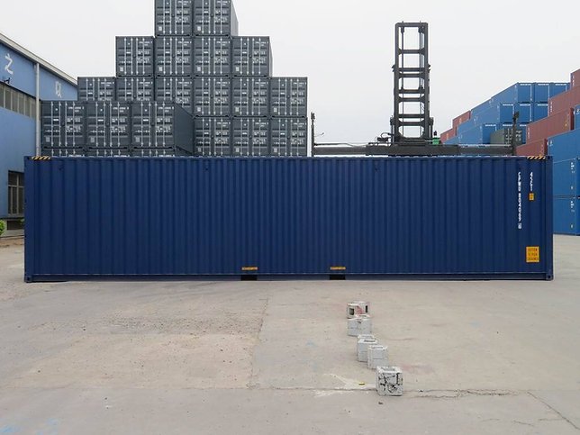 40ft High Cube Shipping Container (40HC) – view 4